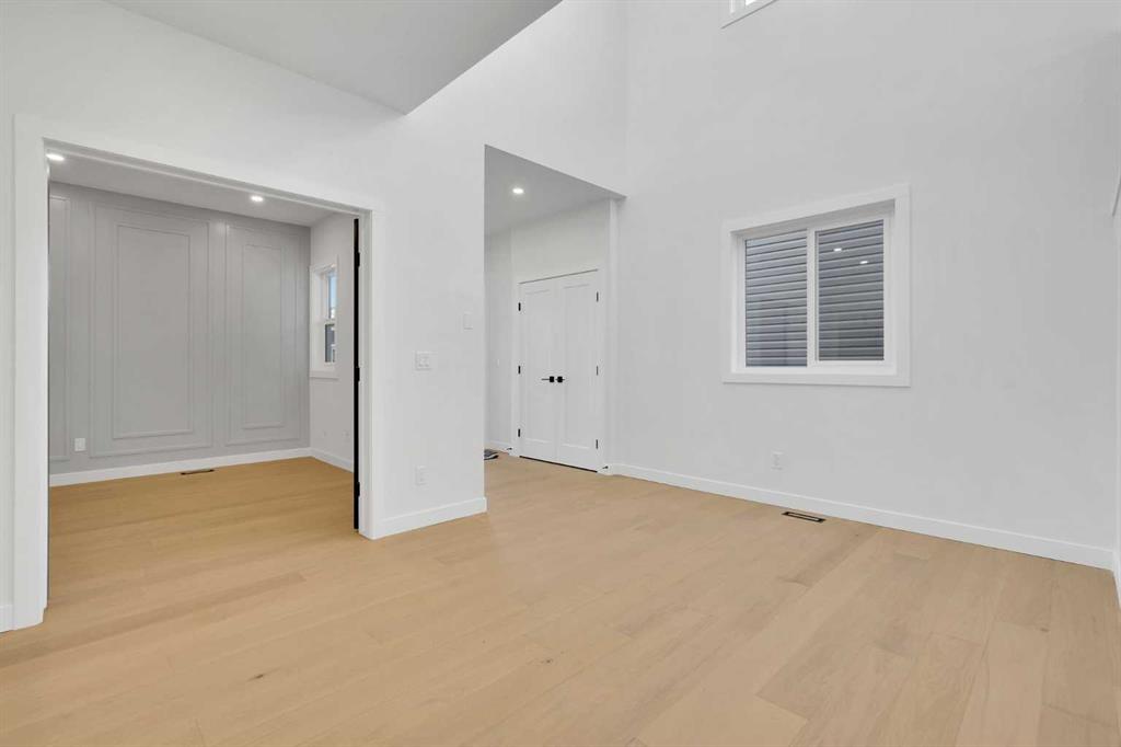 Picture for 566 Rivercrest View 