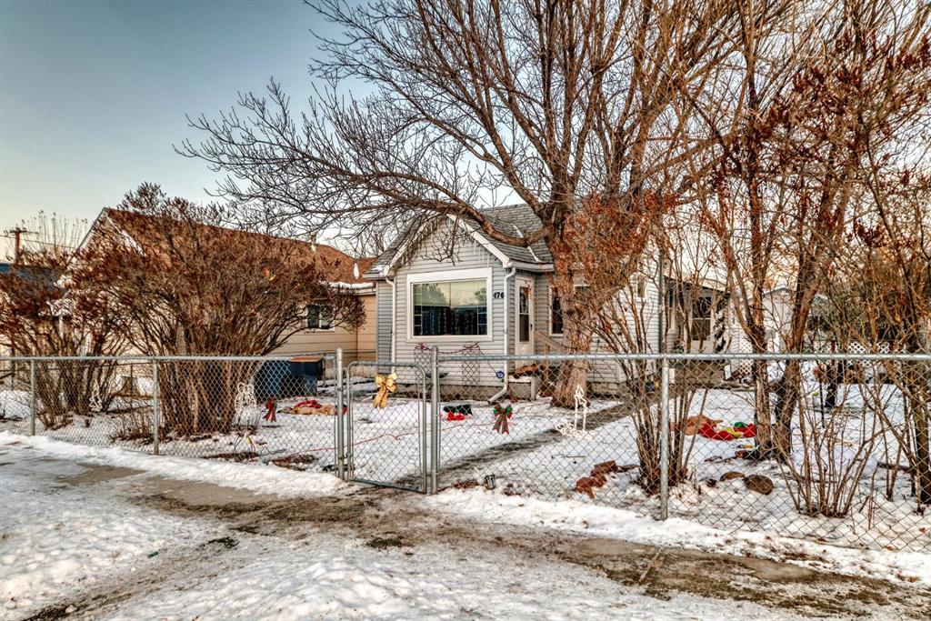 Picture for 476 3 Street 