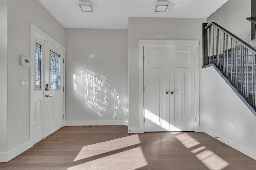 Picture for 1, 1936 26 Street SW