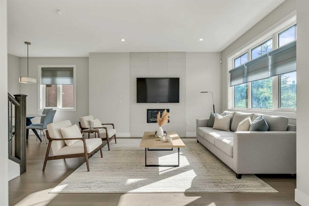 Picture for 1, 1936 26 Street SW