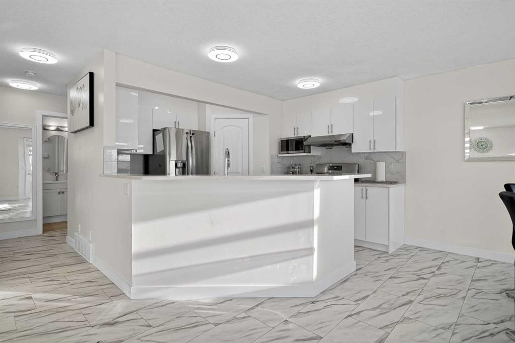 Picture for 143 Taralake Way NE