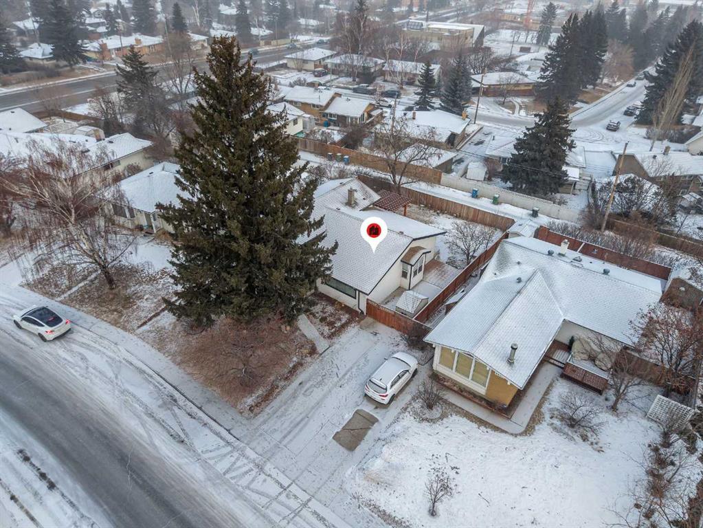 Picture for 8416 7 Street SW