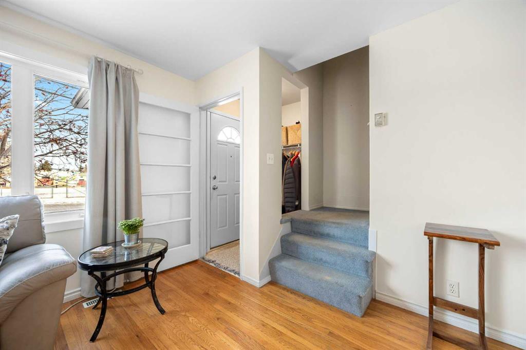 Picture for 462 Killarney Glen Court SW