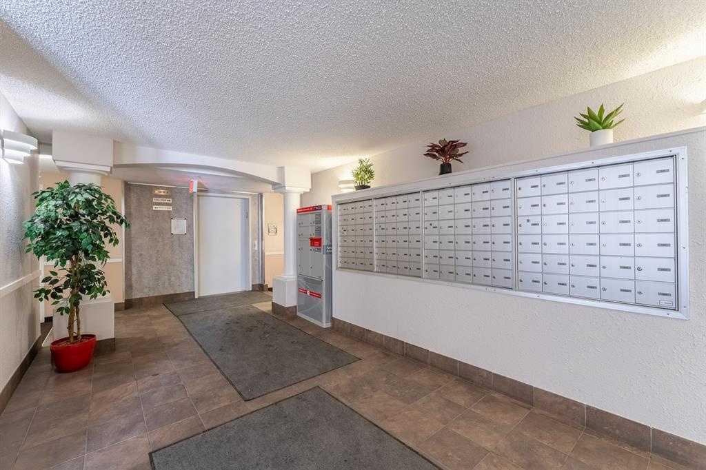 Picture for 1317, 6224 17 Avenue SE