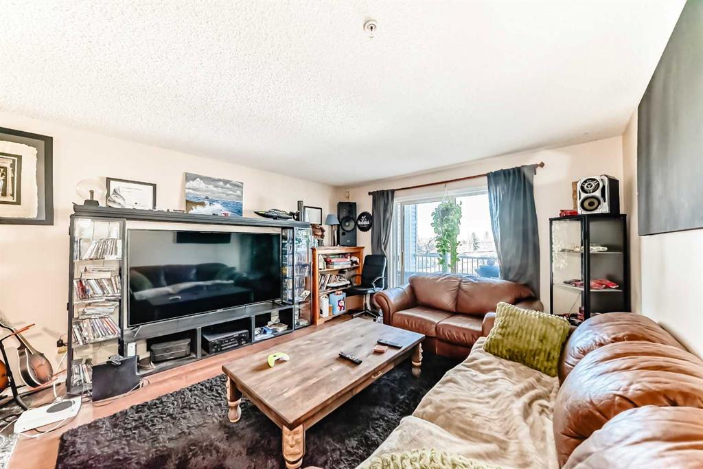 Picture for 1317, 6224 17 Avenue SE