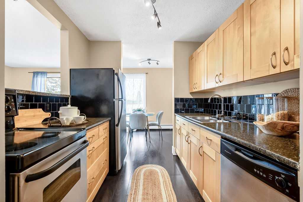 Picture for 404, 2722 17 Avenue SW