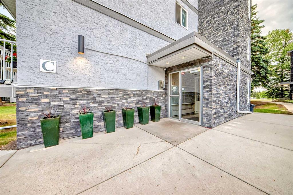 Picture for 404C, 5601 Dalton Drive NW