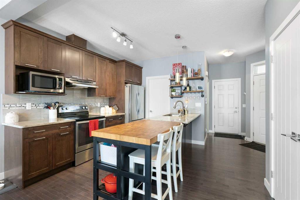 Picture for 425 Sandford Place NW