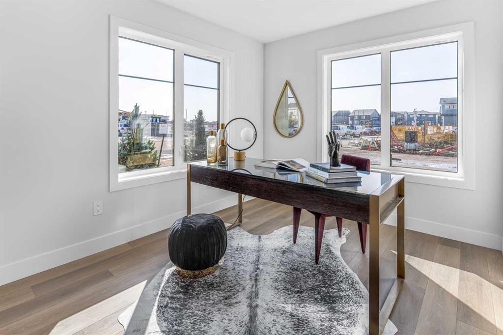 Picture for 1505, 255 Rowmont Boulevard NW