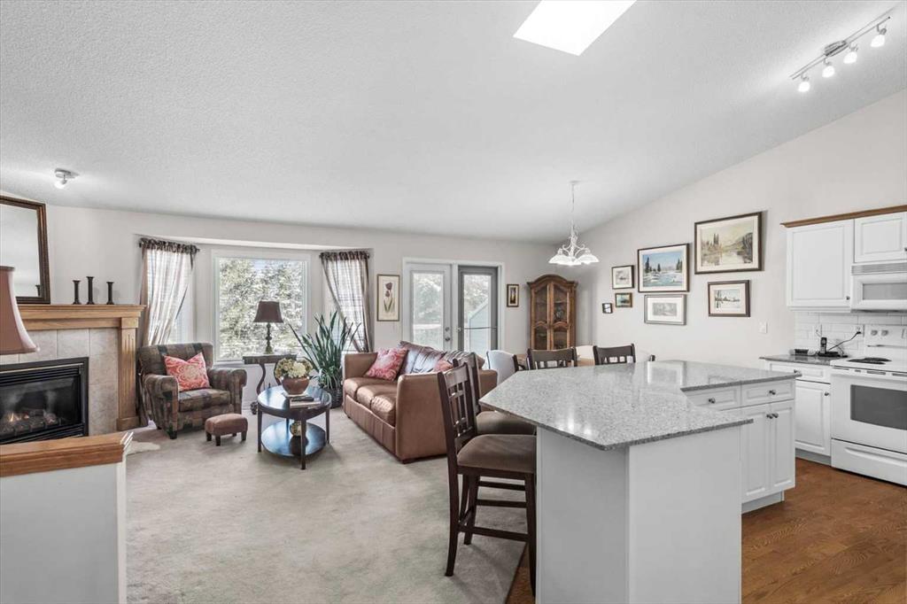 Picture for 180 Valley Ridge Heights NW