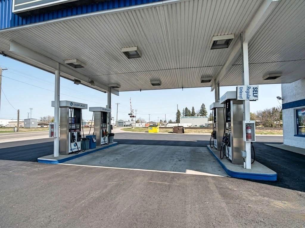 Picture for 2001 15 Avenue 