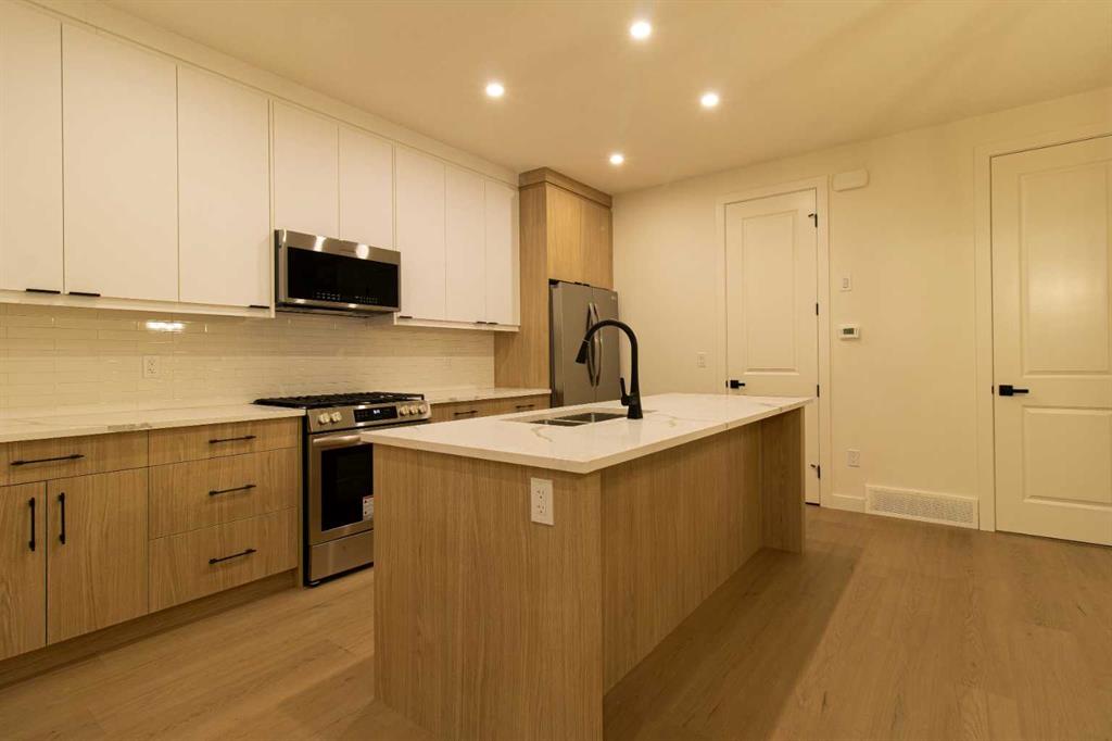 Picture for Upper, 1512 21 Avenue NW