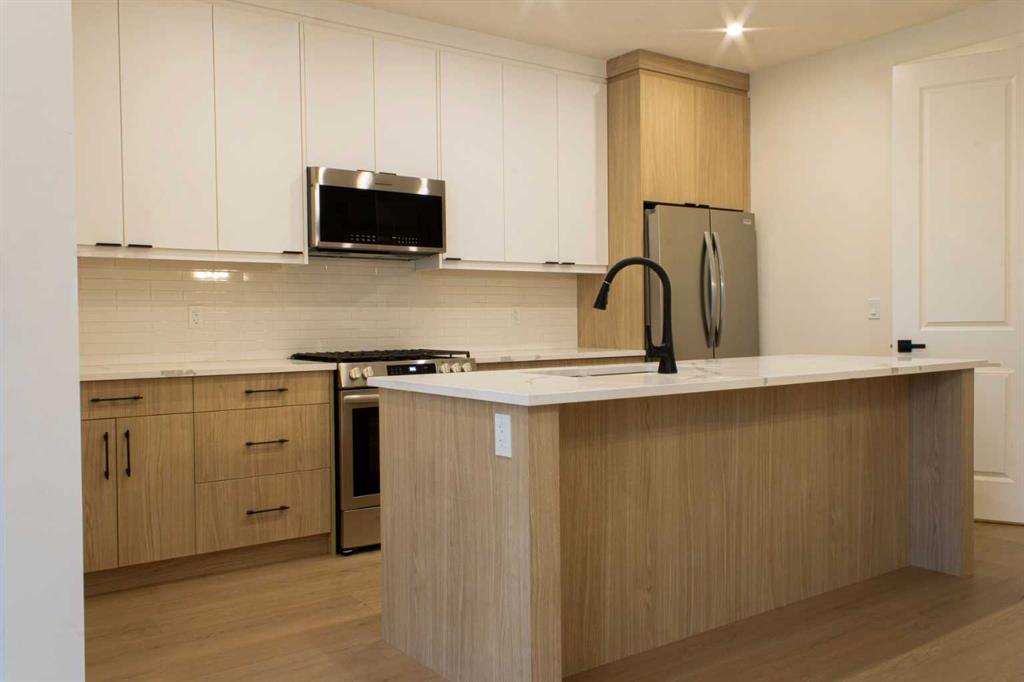 Picture for Upper, 1512 21 Avenue NW