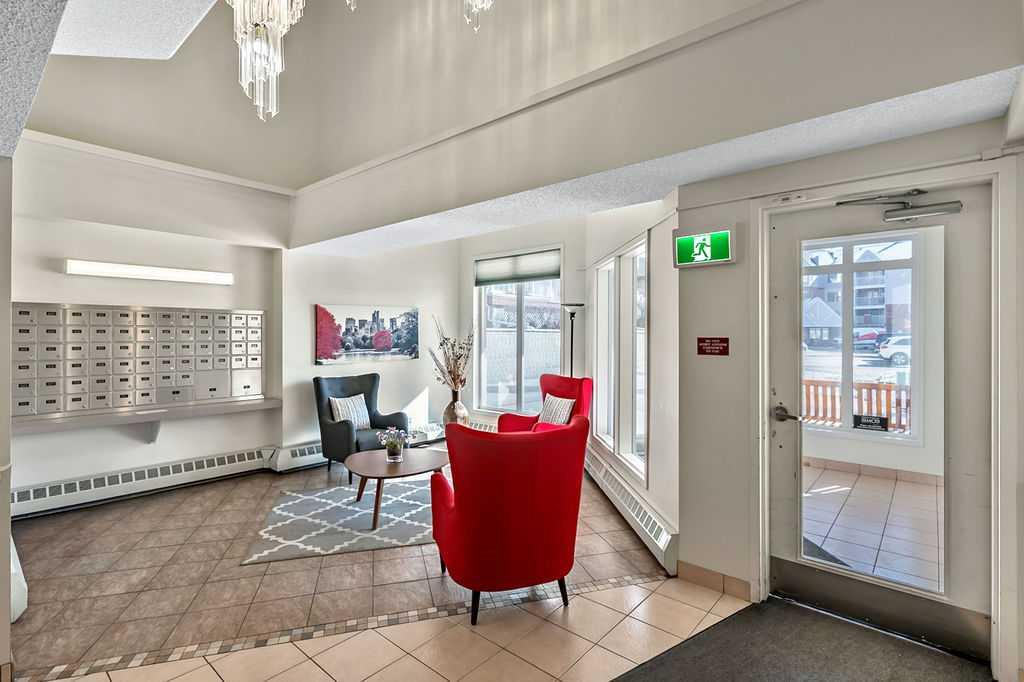 Picture for 3212 Hawksbrow Point NW