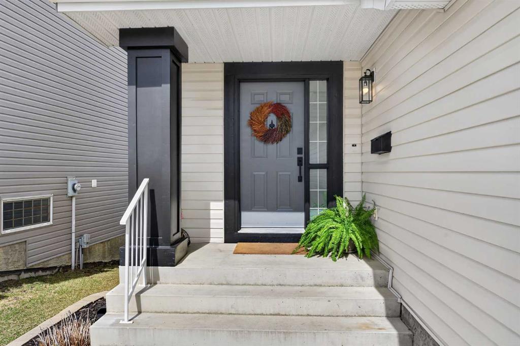 Picture for 10 Somerglen Crescent SW