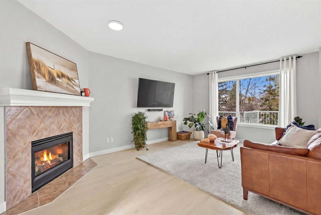 Picture for 10 Somerglen Crescent SW