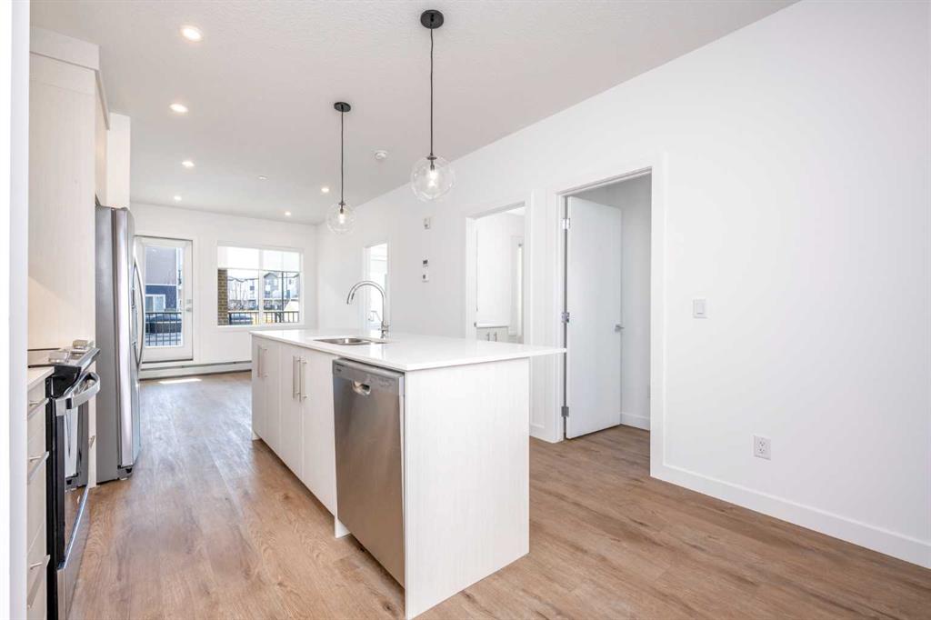 Picture for 4102, 6 Merganser Drive W