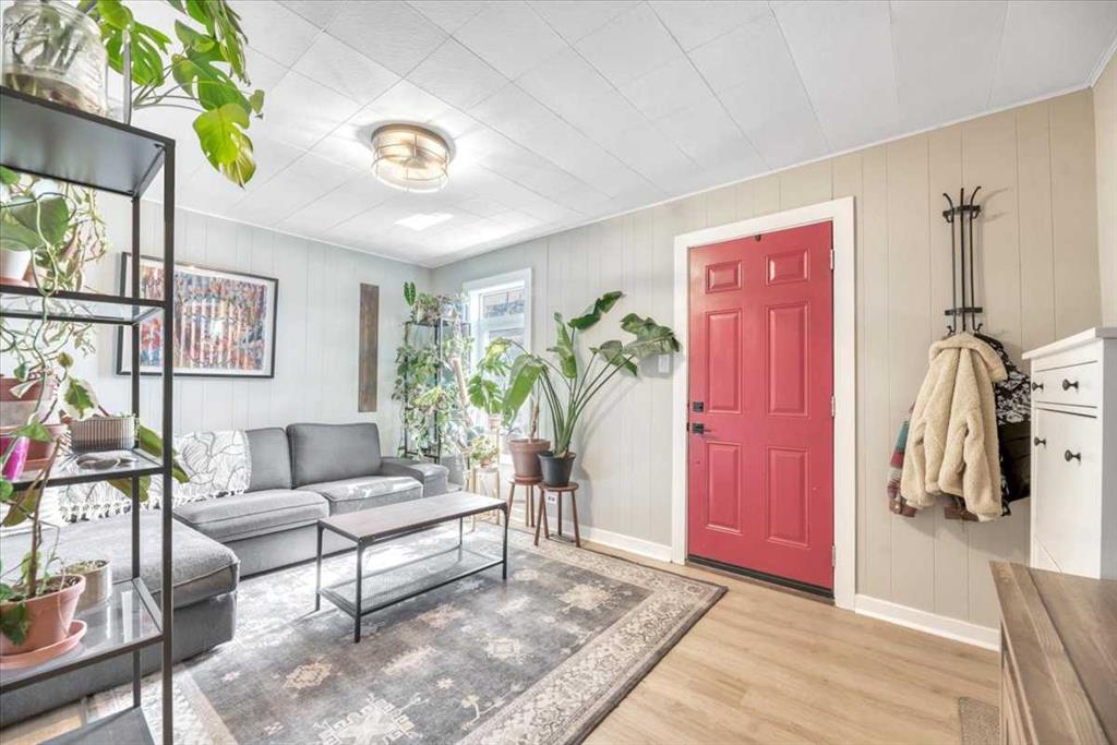 Picture for 110 5 Avenue 