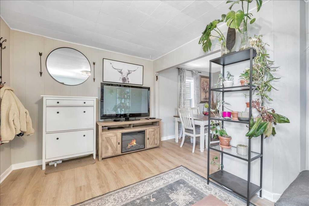 Picture for 110 5 Avenue 