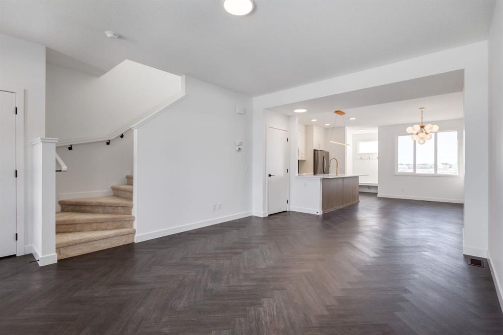 Picture for 219 Sora Boulevard SE