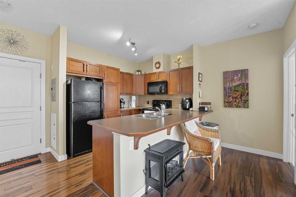 Picture for 310, 48 Panatella Road NW