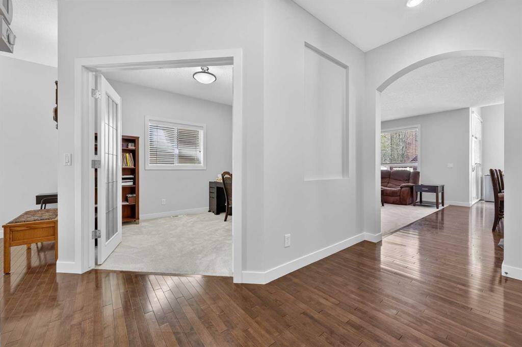 Picture for 64 Cranridge Crescent SE