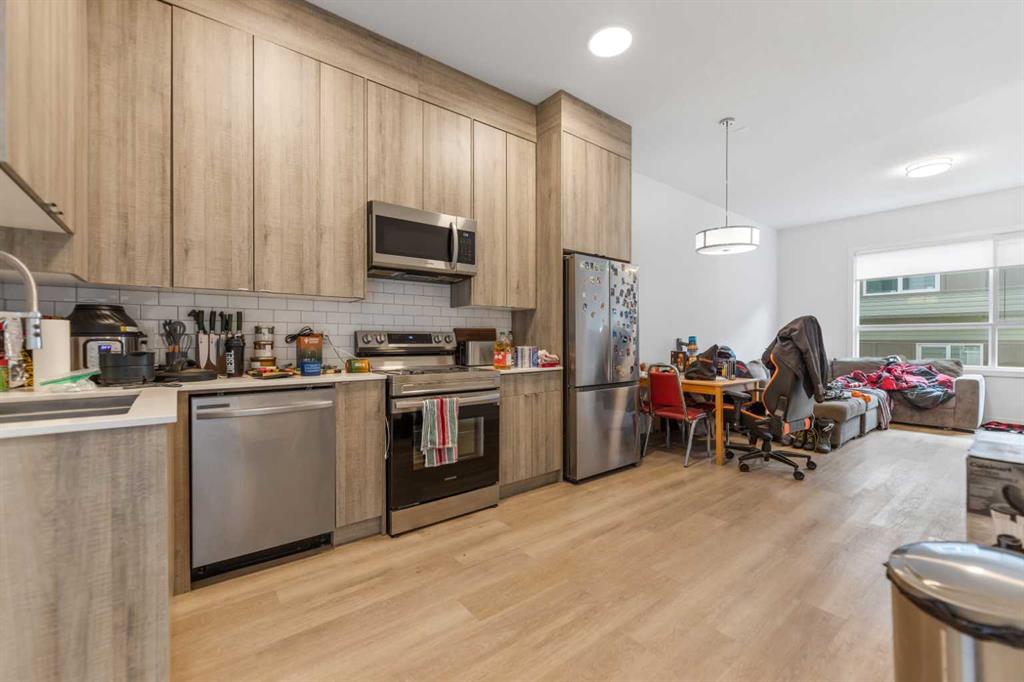 Picture for 211, 101 Panatella Square NW