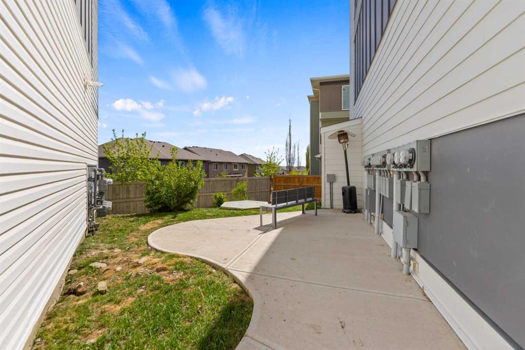 Picture for 211, 101 Panatella Square NW