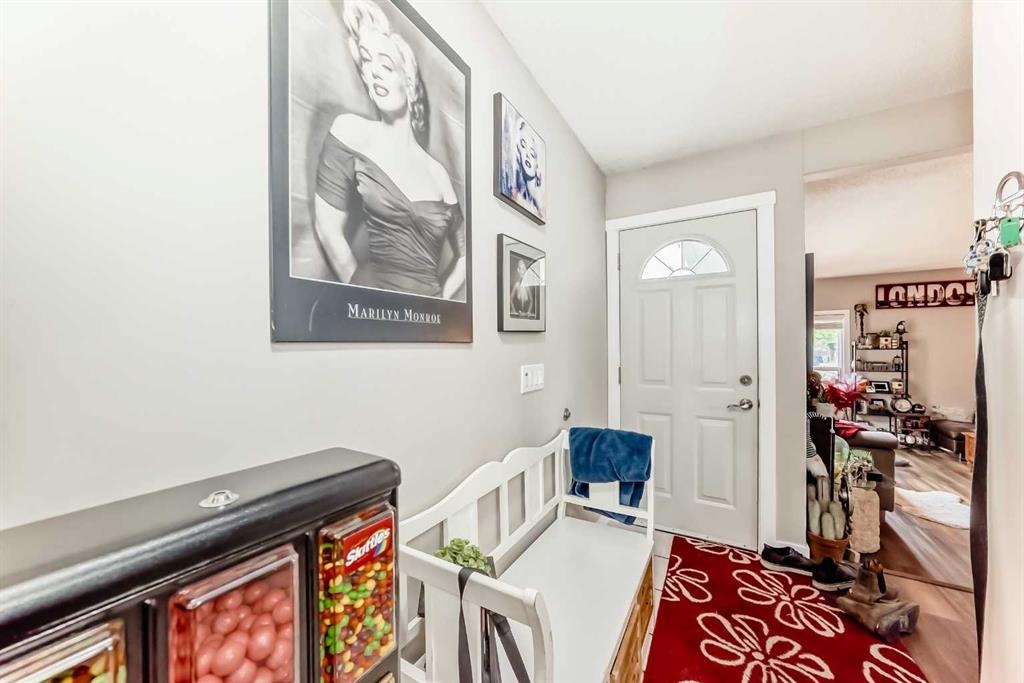 Picture for 20 Deermont Way SE