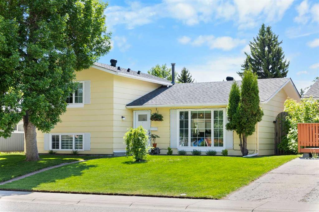 Picture for 263 Midlawn Close SE