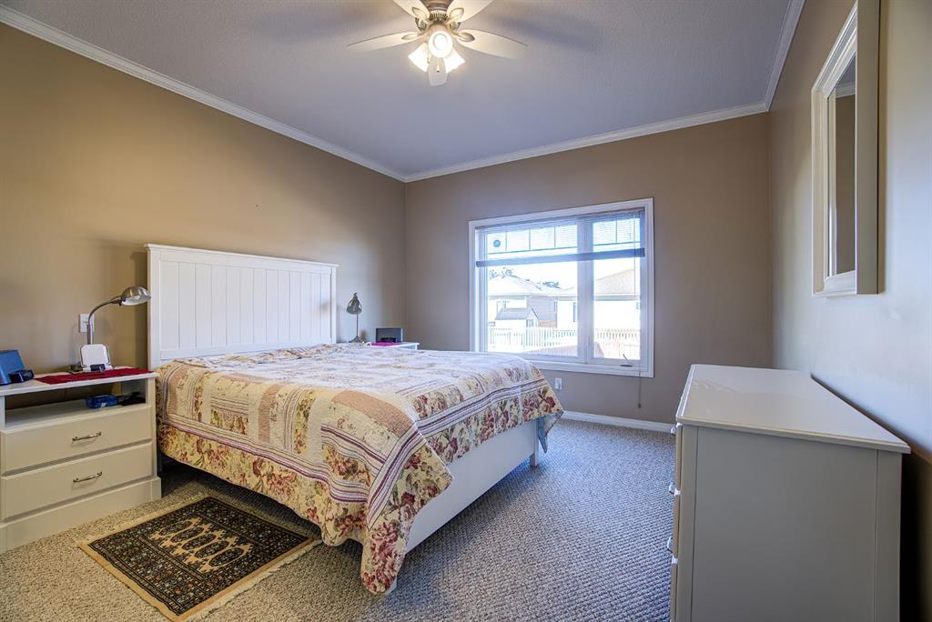 Picture for 22 Skyline Mews  https://www.cirrealty.ca/reb/creb/29/A2264329_18.jpg