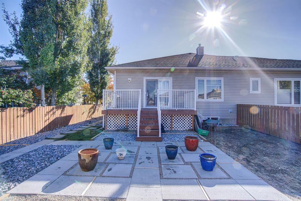 Picture for 22 Skyline Mews  https://www.cirrealty.ca/reb/creb/29/A2264329_45.jpg