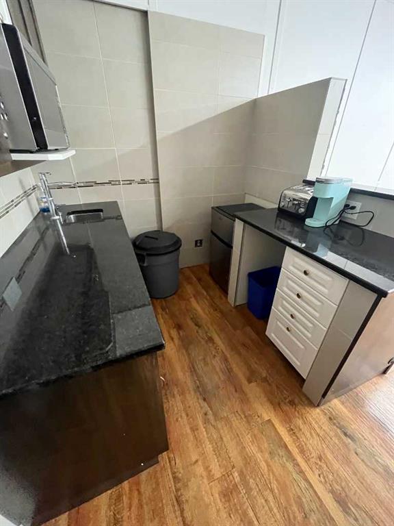 Picture for 504 B, 3208 8 Avenue NE