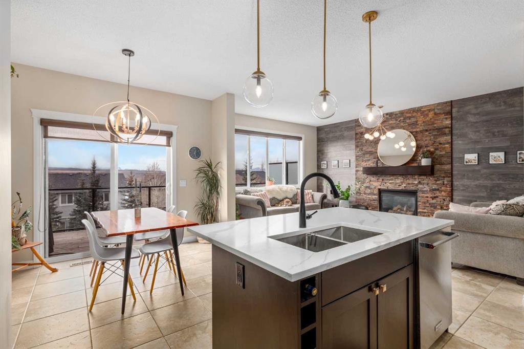 Picture for 40 Heritage Hill 