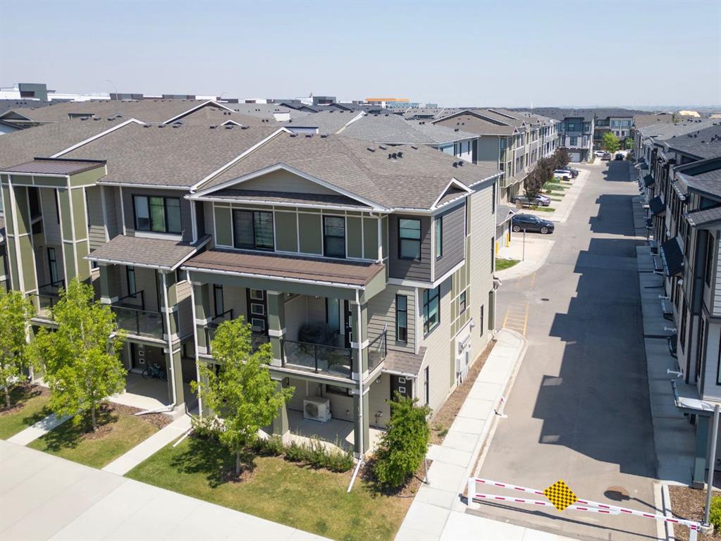 Picture for 19640 40 Street SE