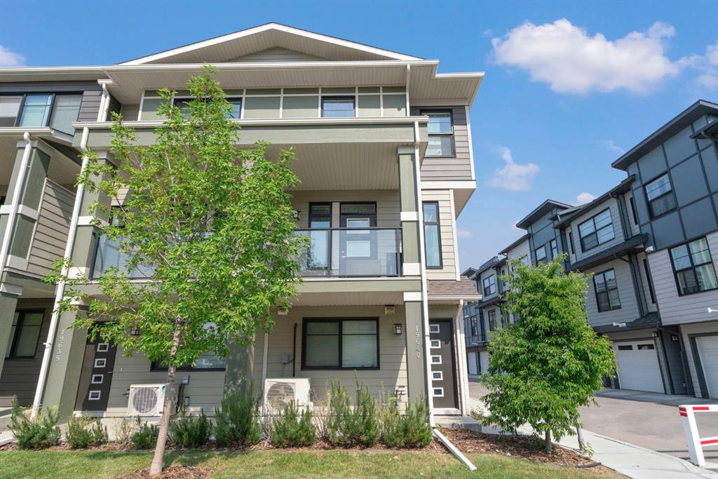 Picture for 19640 40 Street SE