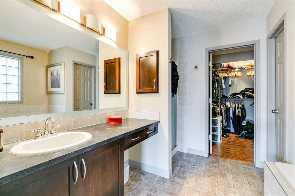 Picture for 79 Prestwick Street SE