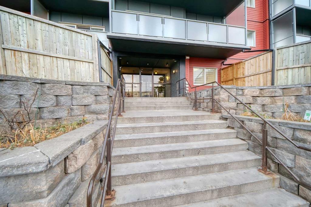 Picture for 402, 335 Garry Crescent NE