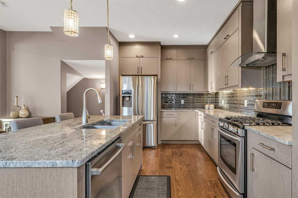 Picture for 2, 4613 17 Avenue NW