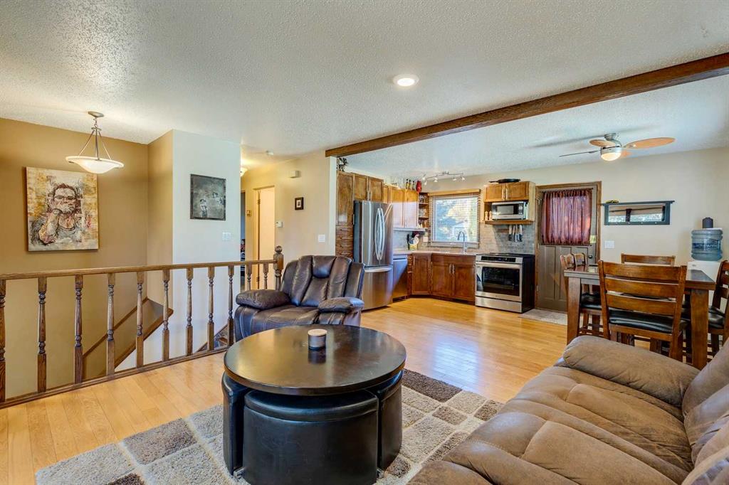 Picture for 150 Midcrest Crescent SE