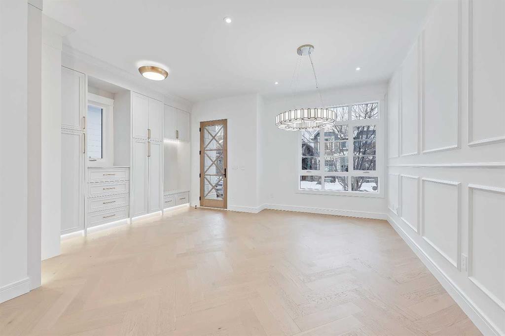 Picture for 1739 48 Avenue SW