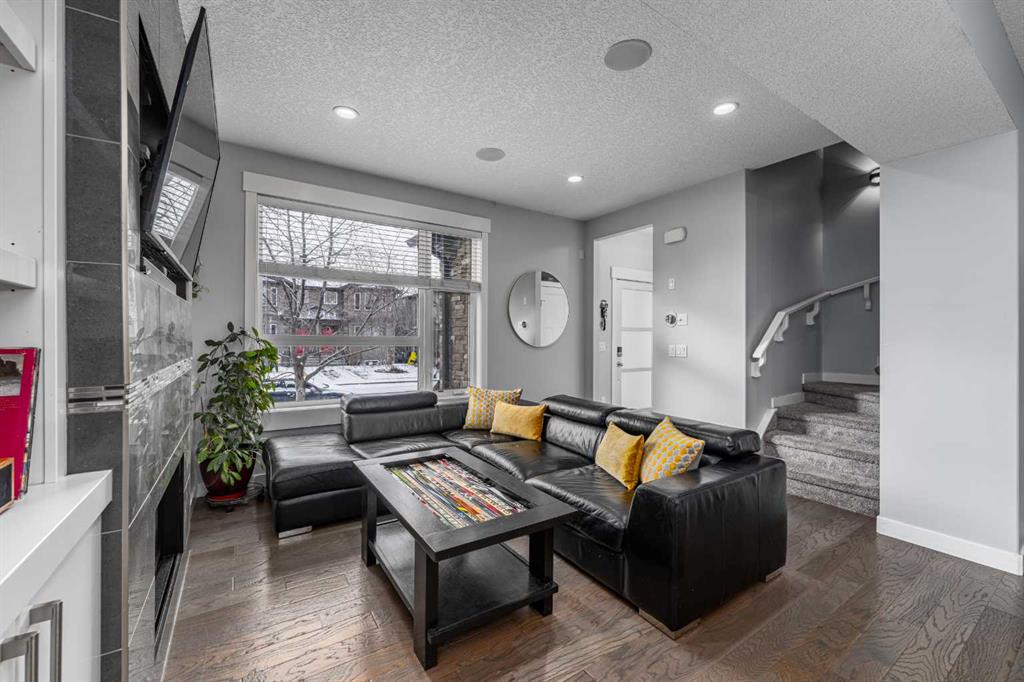 Picture for 1, 2432 24A Street SW