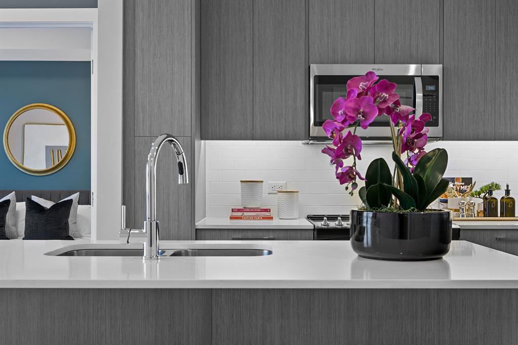 Picture for 1110, 63 Corner Glen Crescent NE