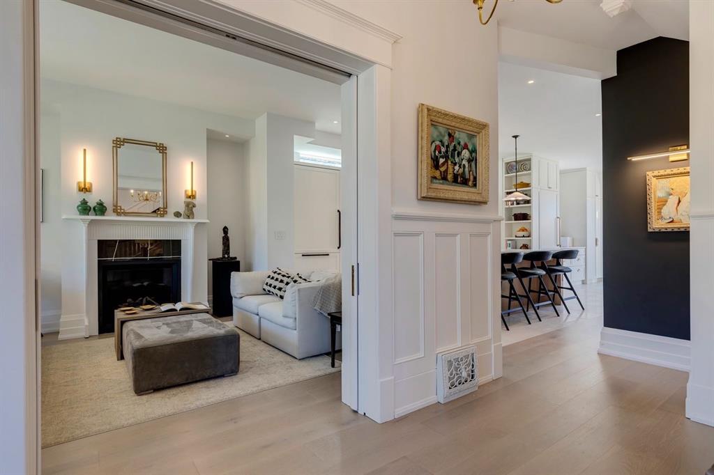 Picture for 1927 12 Street SW