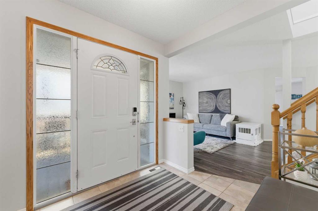 Picture for 175 Macewan Park Circle NW