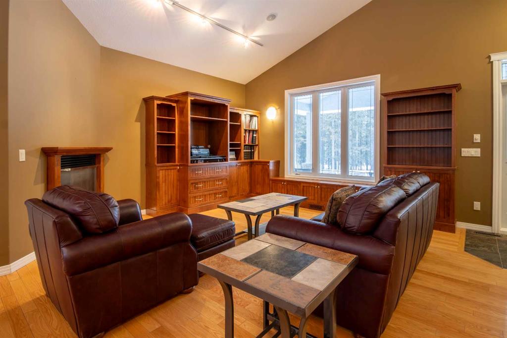 Picture for 7, 32545 Range Road 52  