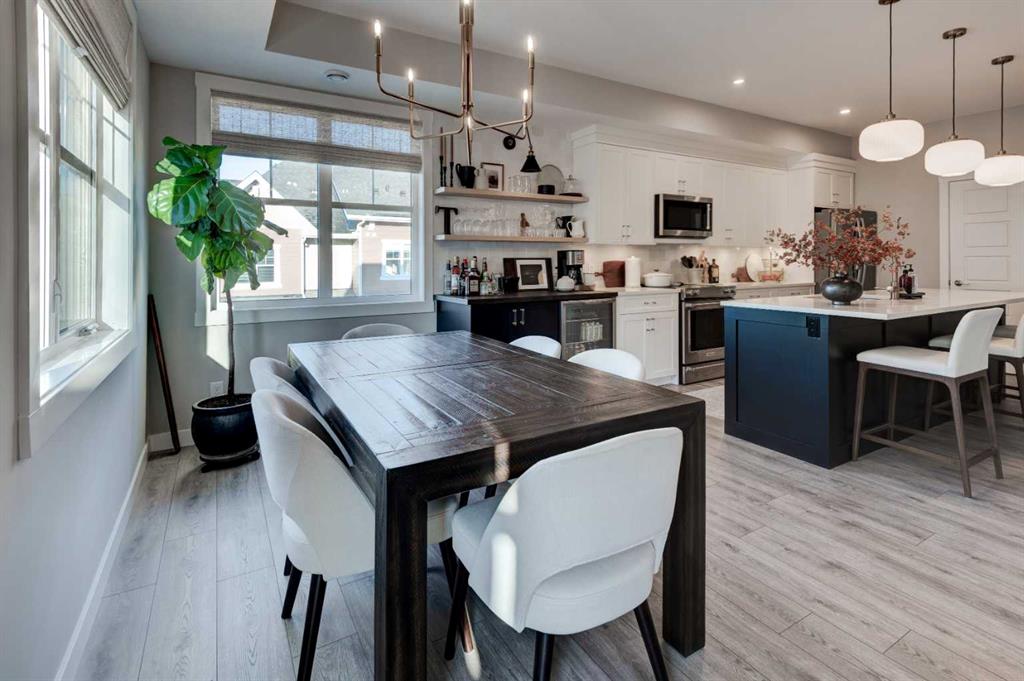 Picture for 405 Cranbrook Walk SE