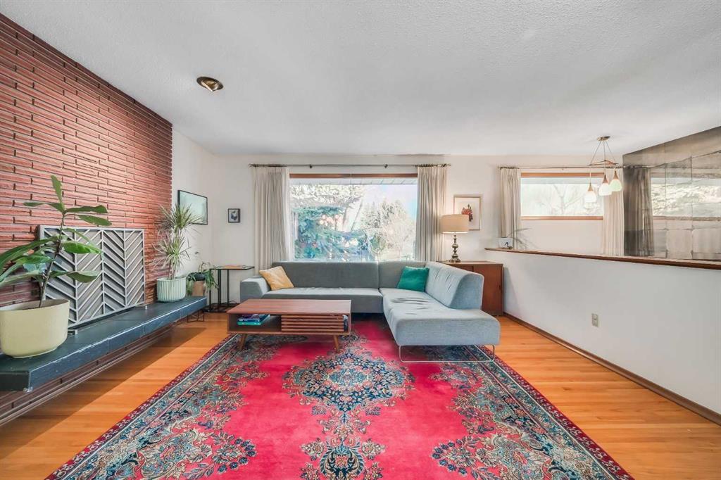 Picture for 10427 Wapiti Drive SE