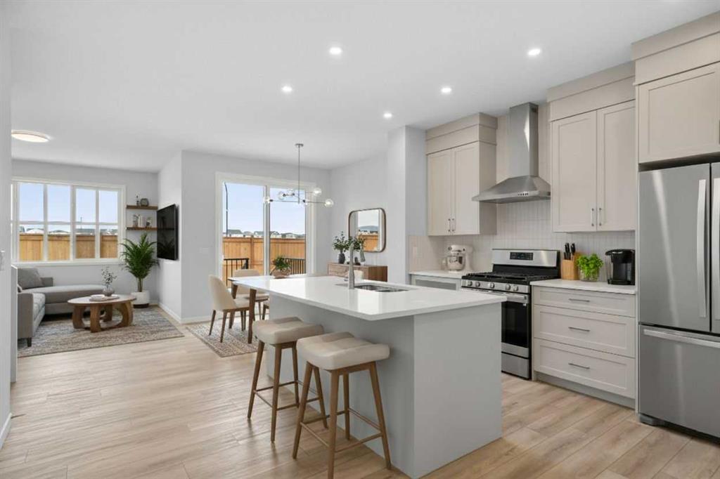 Picture for 659 Buffaloberry Manor SE