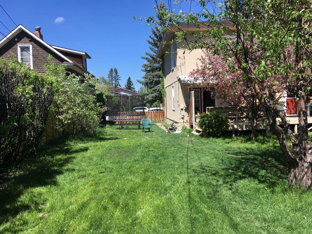 Picture for 2125 36 Avenue SW